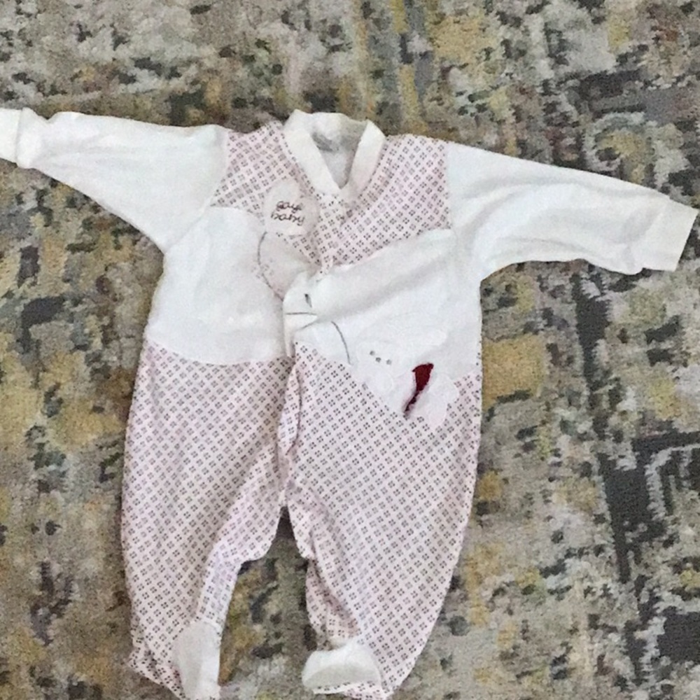 Kids One Piece White and Red Outfit